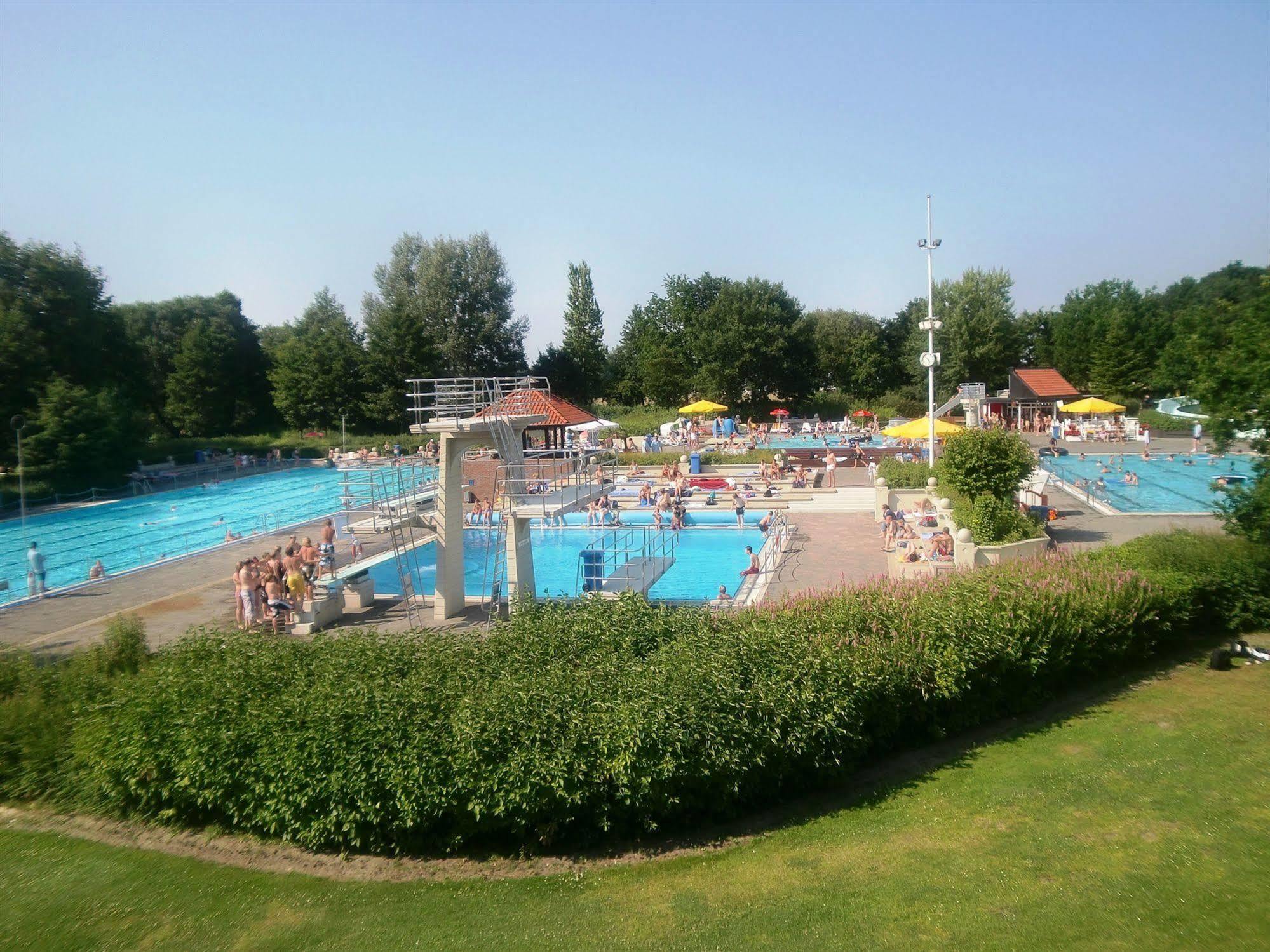Hotel Am Badepark Bad Zwischenahn Dış mekan fotoğraf